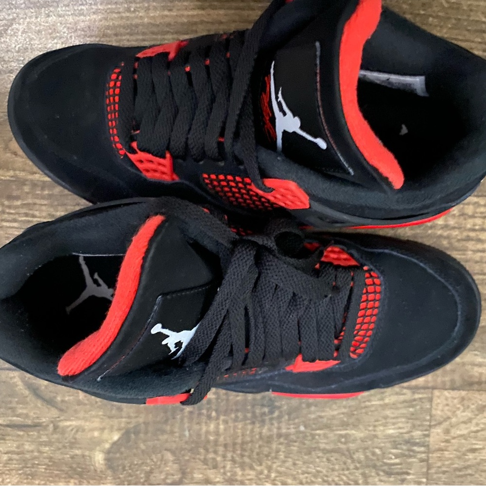 Jordan 4 Red Thunder